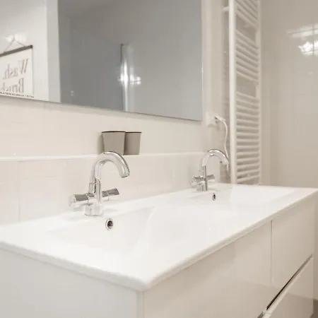 Modern Close To The And The Sea בית נופש