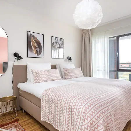 Modern Close To The And The Sea 度假居 *